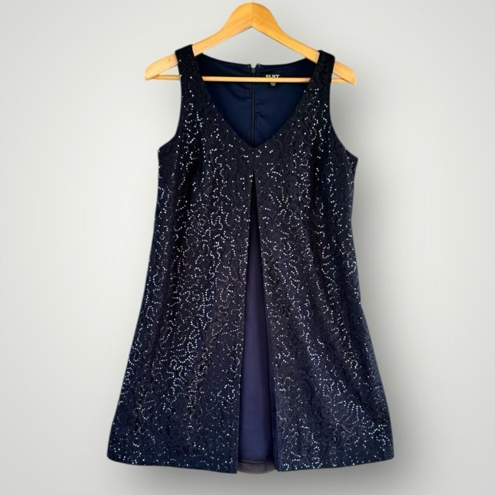 🎉5 for $45 🎉SLNY Dress women size 10 navy lace